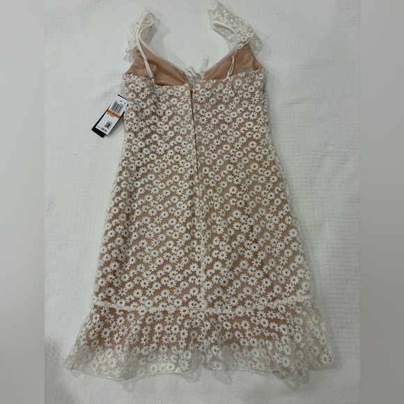 NWT City Studio White & Tan Floral Lace Soft Girl Mini Party Dress Size 3 - Picture 12 of 14